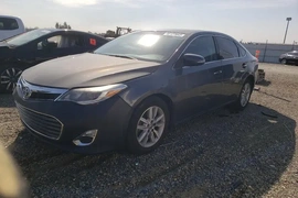 Toyota Avalon 2015г.