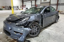 Tesla MODEL 3 2022г.