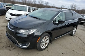 Chrysler Pacifica 2020г.