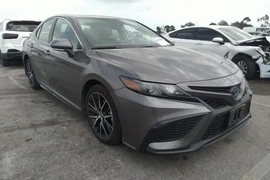 Toyota Camry Hybrid 2022г.