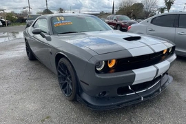 Dodge Challenger 2019г.