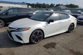 Toyota Camry 2020г.