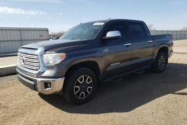 Toyota Tundra 2016г.
