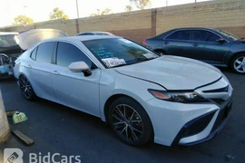 Toyota Camry 2023г.