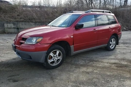 Mitsubishi Outlander 2003г.