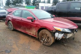 Toyota Camry Hybrid 2022г.