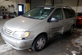 Toyota Sienna 2001г.
