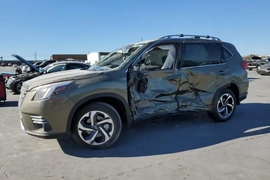 Subaru Forester 2022г.