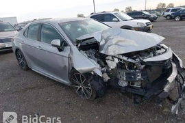 Toyota Camry 2021г.