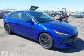 Hyundai Elantra 2023г.