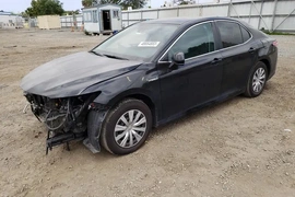 Toyota Camry Hybrid 2020г.