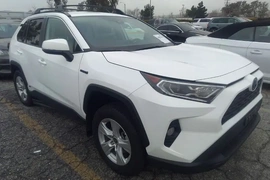 Toyota RAV4 Hybrid 2021г.