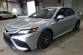 Toyota Camry 2021г.