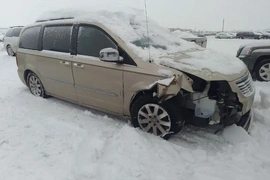 Chrysler Town & Country 2011г.