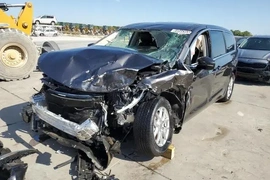 Chrysler Pacifica 2023г.