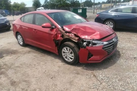 Hyundai Elantra 2019г.