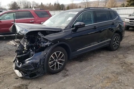Volkswagen Tiguan 2021г.