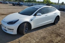 Tesla MODEL 3 2022г.
