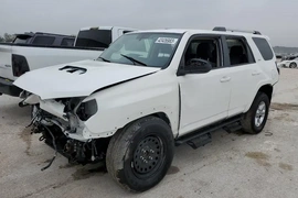 Toyota 4Runner 2022г.