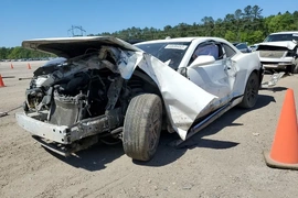 Chevrolet Camaro 2015г.