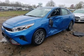 Kia Forte gt l 2023г.