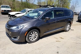 Chrysler Pacifica 2020г.