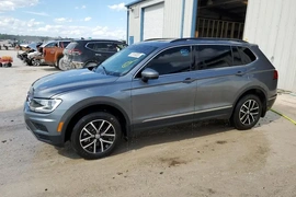 Volkswagen Tiguan 2021г.