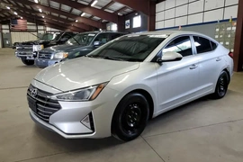 Hyundai Elantra 2019г.