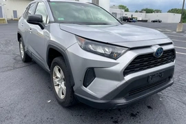 Toyota RAV4 Hybrid 2019г.