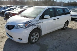 Toyota Sienna 2011г.