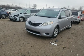 Toyota Sienna 2012г.