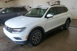 Volkswagen Tiguan 2020г.