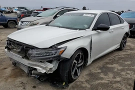 Honda Accord 2021г.