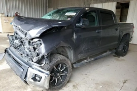 Toyota Tundra 2019г.