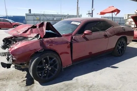 Dodge Challenger 2020г.