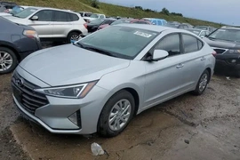 Hyundai Elantra 2019г.