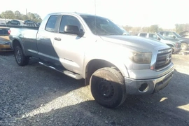 Toyota Tundra 2010г.