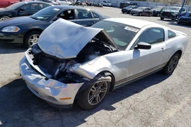 Ford Mustang 2012г.