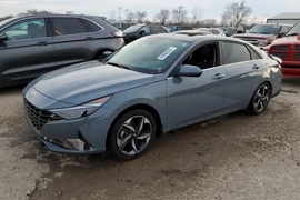 Hyundai Elantra 2022г.