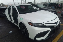 Toyota Camry Hybrid 2023г.