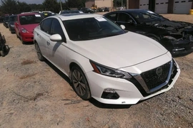 Nissan Altima 2019г.