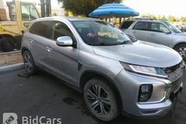 Mitsubishi Outlander 2020г.