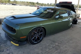 Dodge Challenger 2021г.