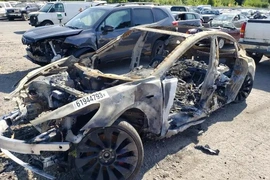 Tesla MODEL 3 2023г.