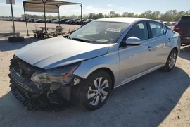 Nissan Altima 2023г.