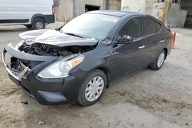 Nissan Versa 2015г.