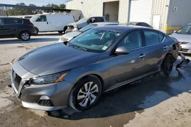 Nissan Altima 2022г.