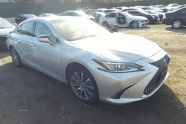 Lexus ES 300h 2021г.