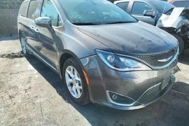 Chrysler Pacifica 2020г.