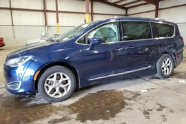 Chrysler Pacifica 2019г.